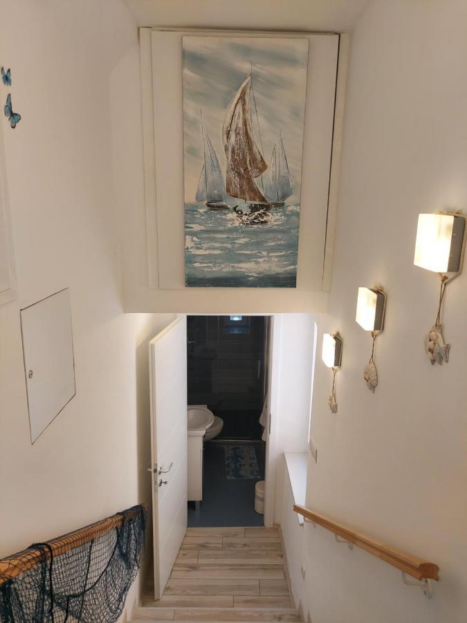 Apartmant Bionda Novi Vinodolski, Cozy And Nice Apartment For 4 People In The City Center Luaran gambar