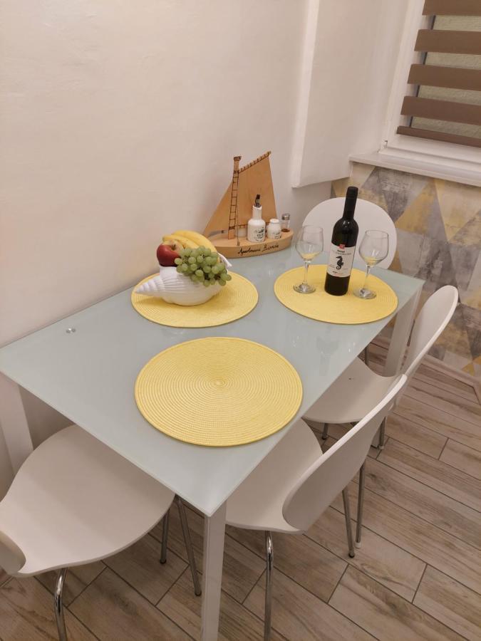 Apartmant Bionda Novi Vinodolski, Cozy And Nice Apartment For 4 People In The City Center Luaran gambar