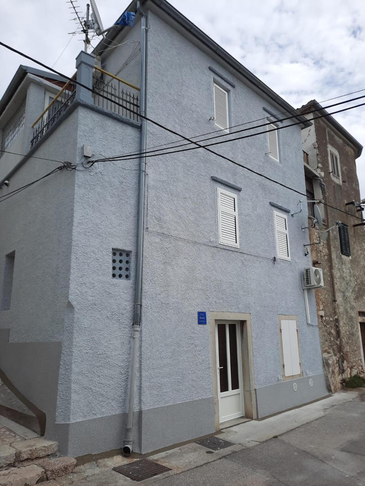 Apartmant Bionda Novi Vinodolski, Cozy And Nice Apartment For 4 People In The City Center Luaran gambar